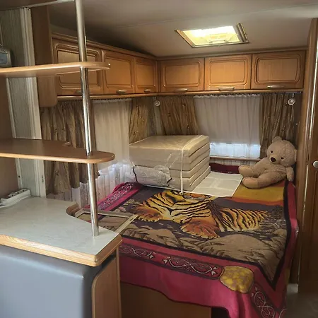 Campsite дом на колесах Herford